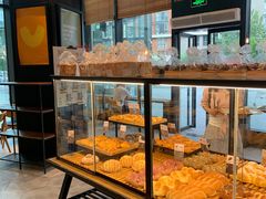 面包甜点陈列柜-原麦山丘(望京小街店)