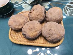 -三江源美食城