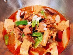 招牌牛腩锅底-左庭右院鲜牛肉火锅(百联临港店)