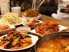 -喇喇排骨火锅·传统韩式脊骨汤(望京西园总店)