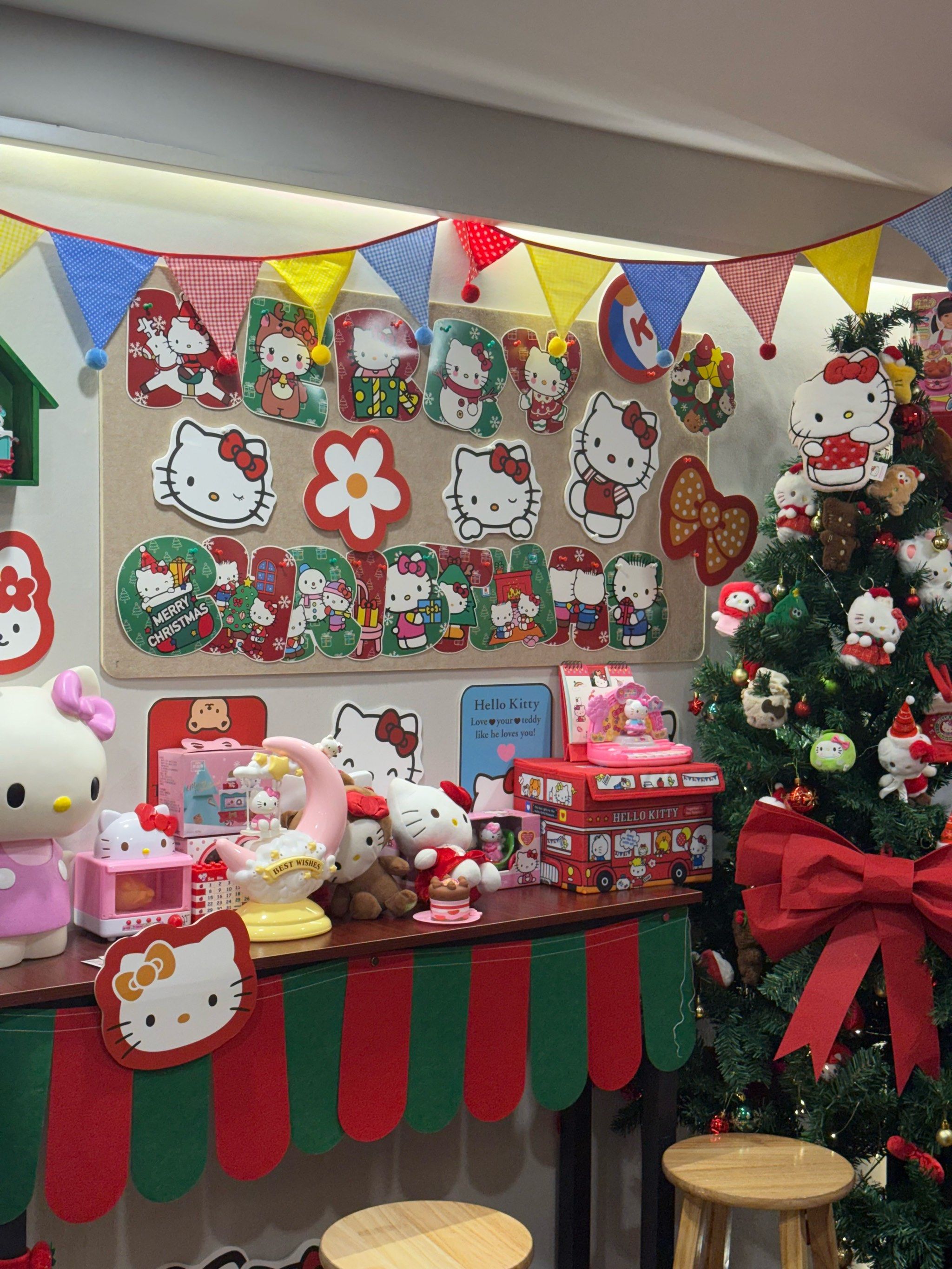 拍到了kitty主题拍立得!