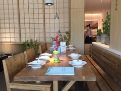 -蜜桃餐厅·伴山(湖滨商业街店)