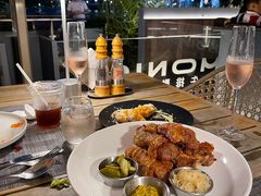 -MONICH牛排融合餐厅(和义大道购物中心店)