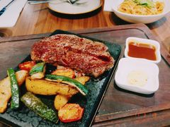 -Erman岩烧牛排(虹桥南丰城店)