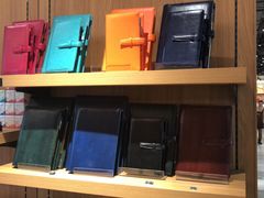 -百新书局(尚悦湾店)