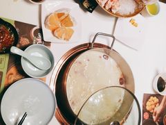 -洪氏嗨捞·猪肚鸡火锅(阳光天地店)
