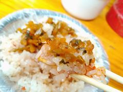 -梁阿婆廿年老牌扣肉糯米饭