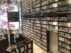 -钟书阁(群光广场店)