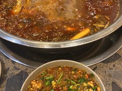 -肖肖酸萝卜鱼火锅(总店)