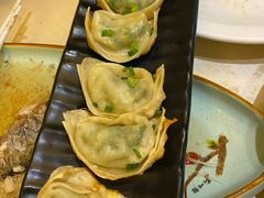 -新镇江酒家(南京西路店)