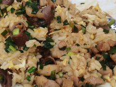 -鱼市酒店(威海水产批发市场店)