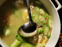 姜酒鸡汤浸丝瓜-小粤楼·怀旧粤菜(万辉国际广场店)