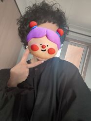 -韩国李知恩形象设计