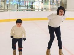 -冰纷万象滑冰场(深圳万象城店)