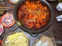 -四小区火锅·巷子里的重庆火锅(花照壁店)