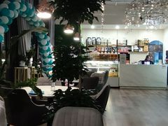 -荣耀.西式融合餐厅(留云湖店)