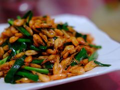 韭菜炒河虾-湖景渔湾