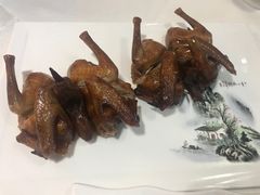 乳鸽-广州塔晖粤轩中餐厅