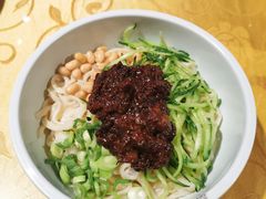 炸酱面-陈寔包子王·卤煮小肠·京味小吃(龙潭店)