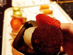 杨梅-The Lounge大堂酒廊·咖啡·沙拉·下午茶(金茂深圳JW万豪酒店)