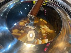 -哈尔滨烧烤·山河村铁锅炖(交大店)