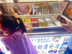 -南湖公园地摊集市