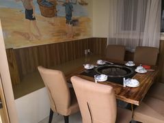 包厢-小媳妇铁锅炖鱼(世博园店)