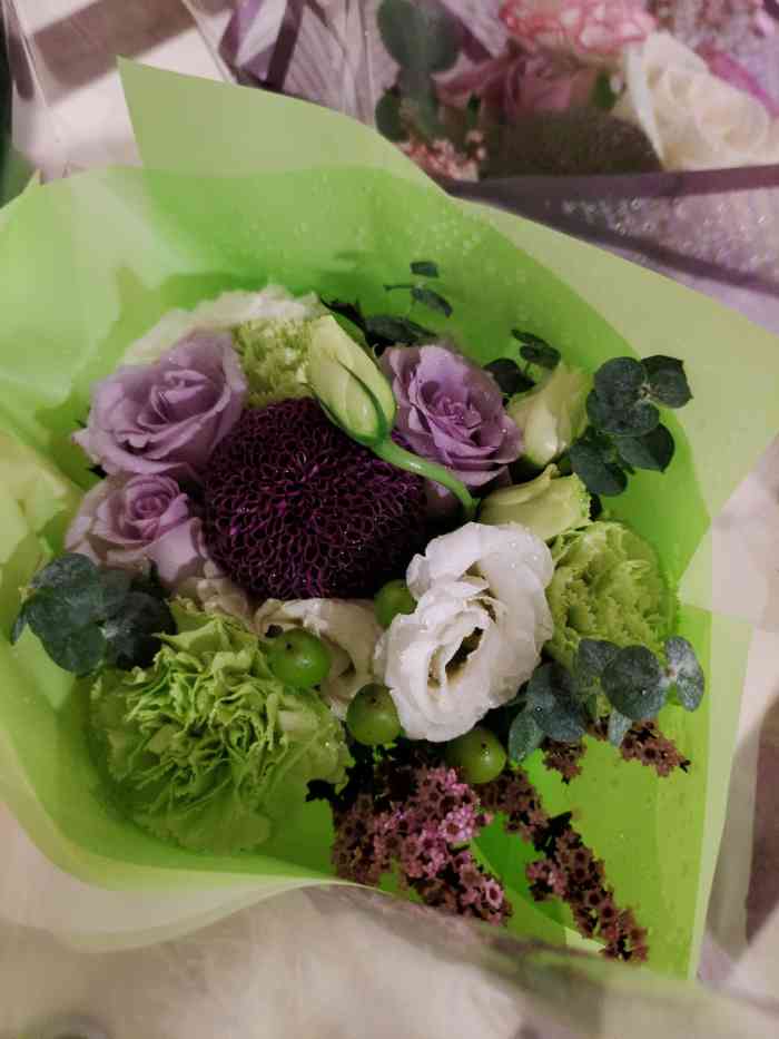花田舍 flowers(滨湖万达店"花特别新鲜,老板娘人很好,下次还会去