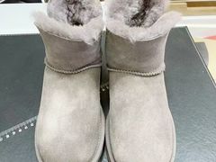 -爱革·奢品·鞋包·衣物·家居(金桥国际商业广场店)