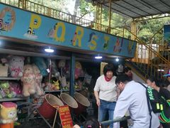 -顺德大良半月城游乐场