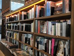 -茑屋书店(天目里店)
