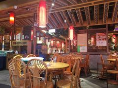 大堂-野山舂·贵州现舂酸汤火锅(鸿通城店)