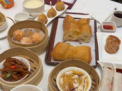 鲜虾煎腐皮卷-喜宴又一村·粤菜·茶点·海鲜(壹方天地店)