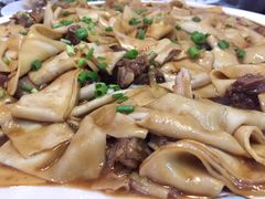 -壹阁胡羊焖饼(特色小吃街店)