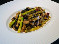 -荷风细雨·中国茶宴(碧云店)