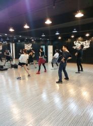 -YASAKI国际舞蹈中心