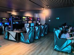 -涨巢·潮玩水疗局