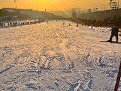 -采薇庄园四季滑雪场