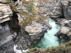 -阿萨巴斯卡瀑布观景点