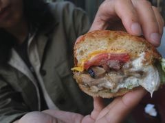 鸡扒汉堡-元生咖啡(陶溪川店)