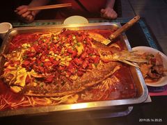 -鸣记脆皮烤鱼·海鲜烤鱼(三八广场店)