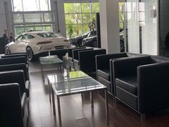 -奔驰上海利星(七宝店)