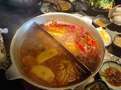 -湊湊火锅·茶憩(新中关购物中心店)