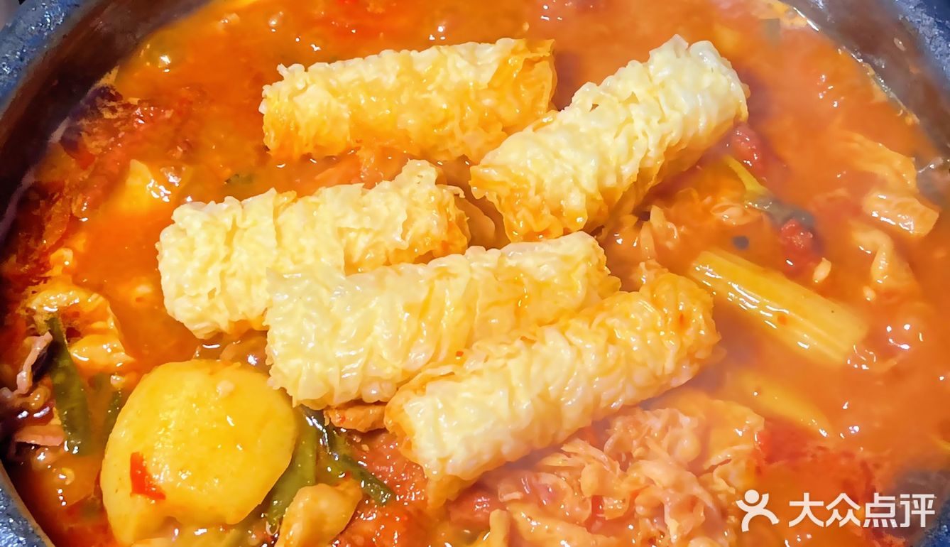 乌鲁木齐一口误终生的酸汤火锅🍲…juju好吃[流泪] 