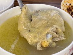 清炖母鸡汤-老丘丘(较场口店)