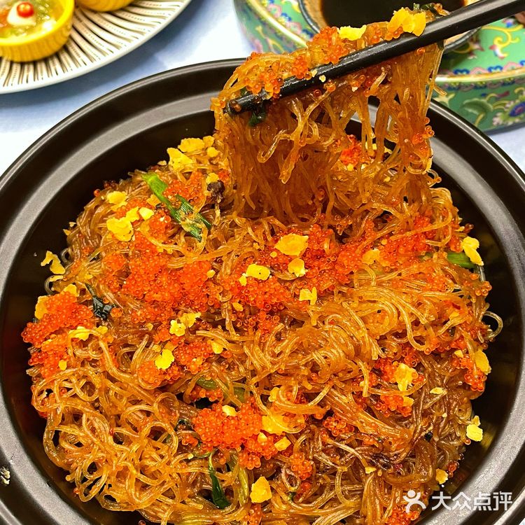 关于《宁波唯一想推荐的鱼子酱咸蛋黄粉丝煲》