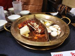 -沸炉重庆老火锅(军事博物馆店)