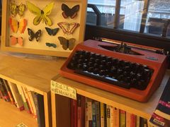 -猫的天空之城概念书店(杭州南宋御街店)