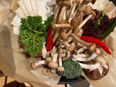 -煲宫猪肚鸡(晶品店)