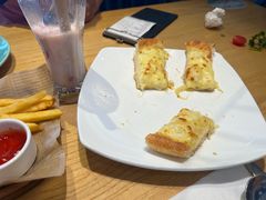 -菲滋意式餐厅(金华银泰城店)